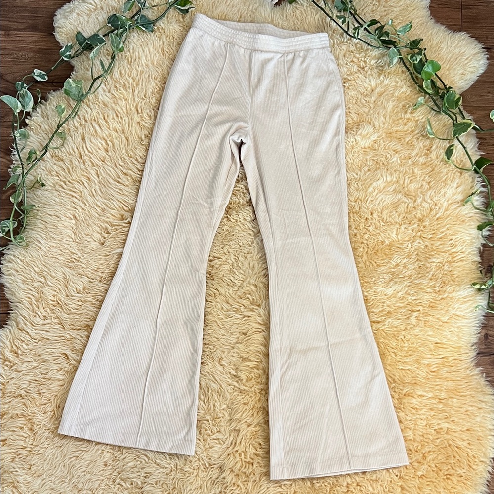 Aerie Groove-On Rib Velour Flare Pant- Soft Oat- Long Inseam